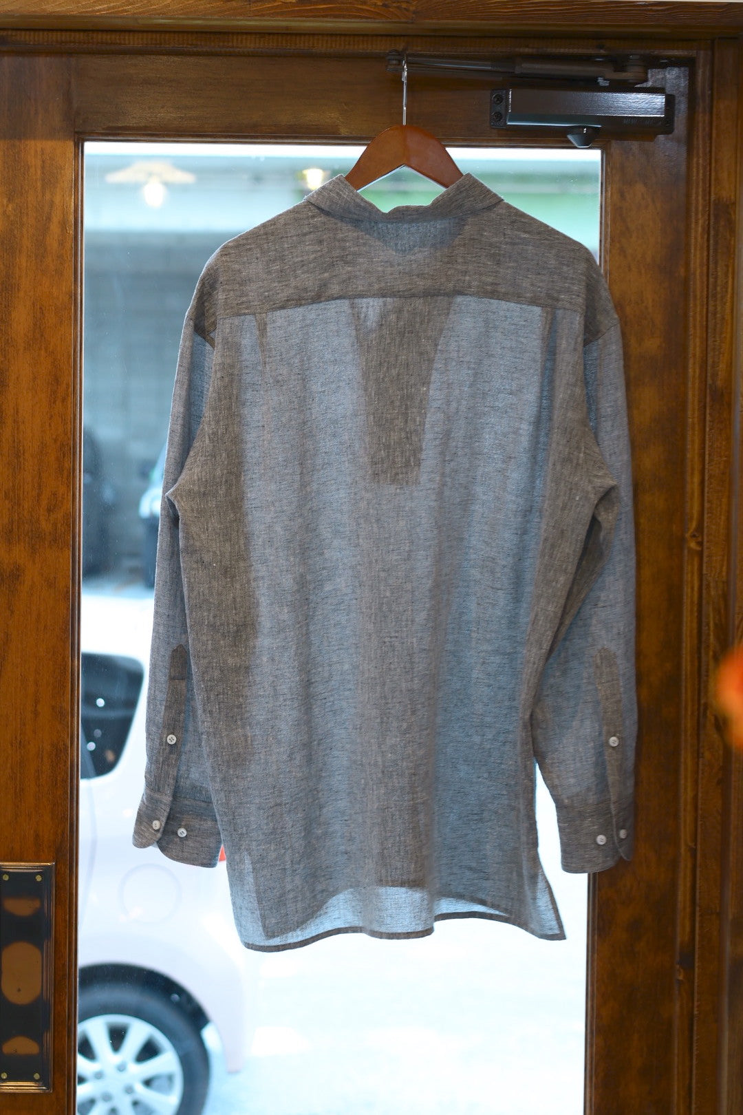 【40%off】Cale Water twist linen p/o shirt