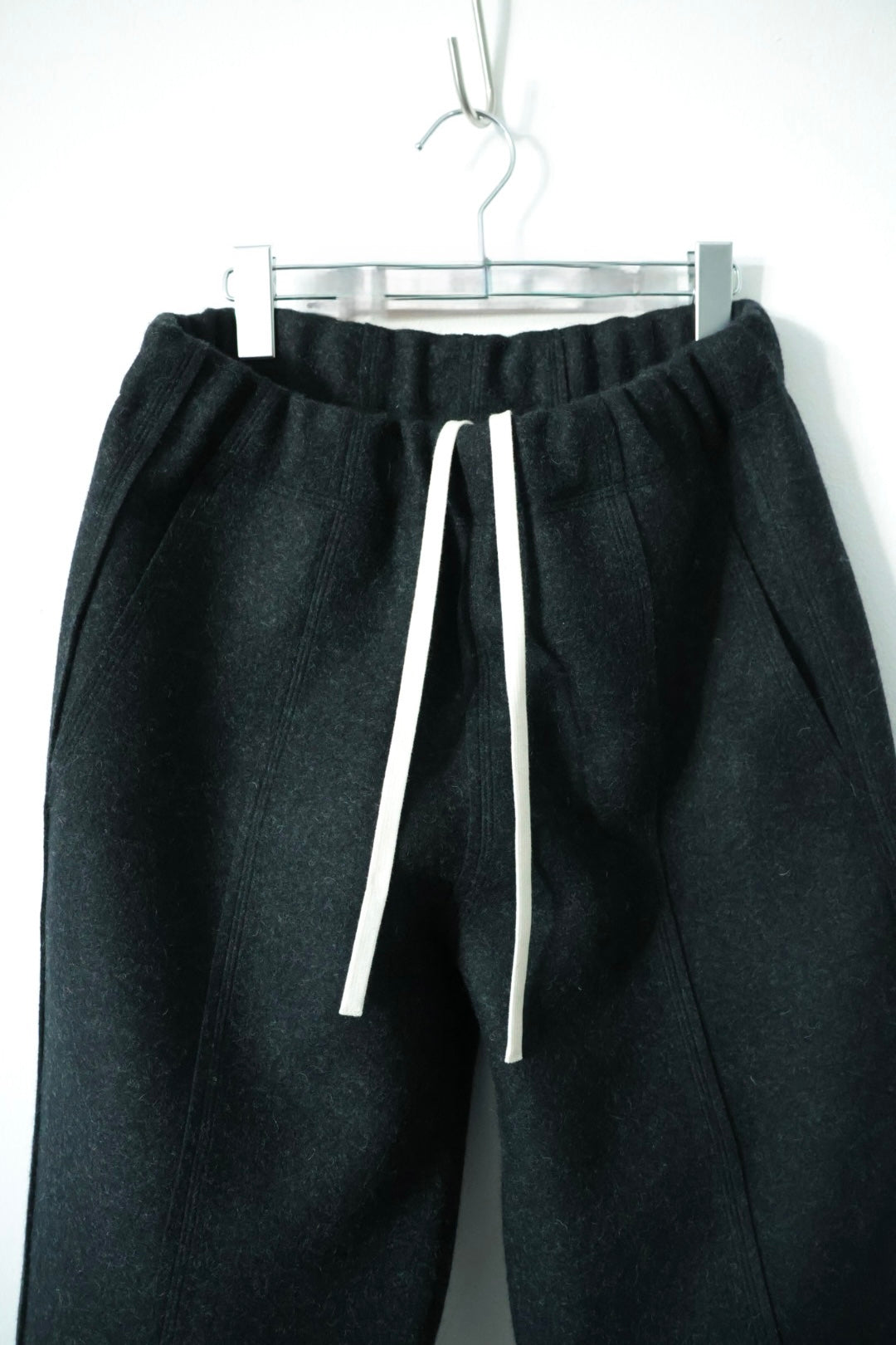 【Cale】WOOL FELT EASY PANTS