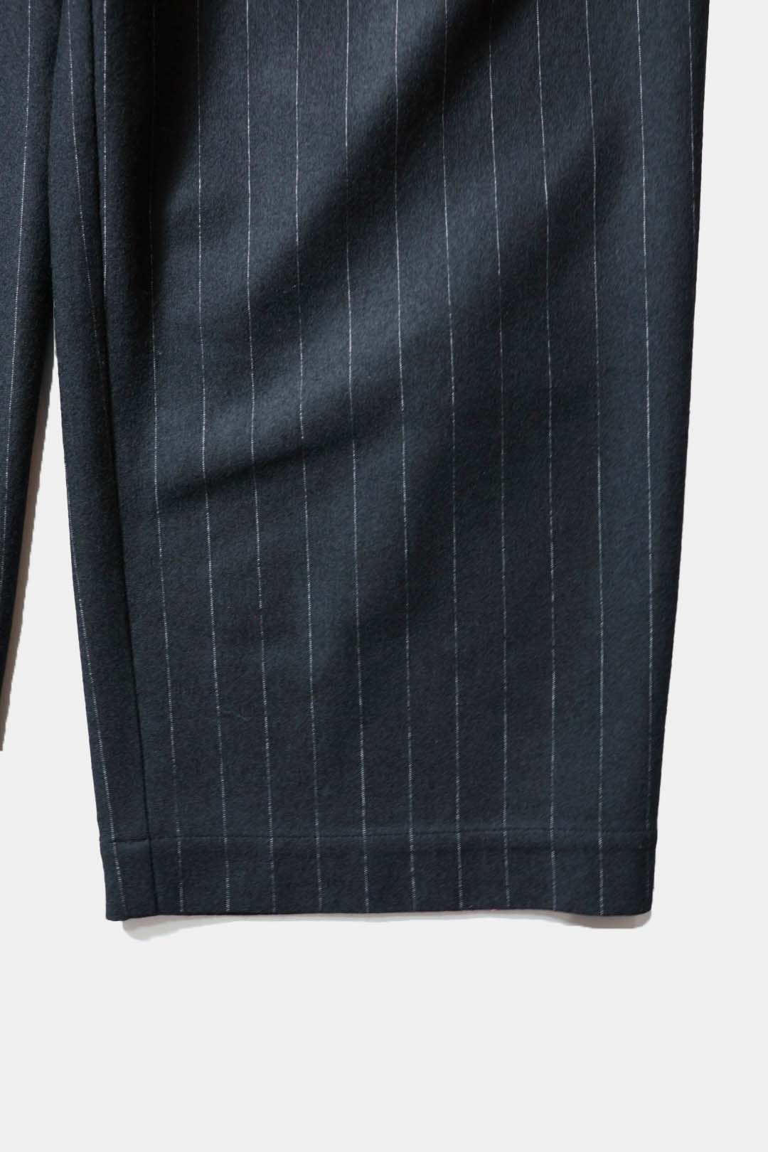 【KANEMASA PHIL.】36G Wool Stripe Trouser