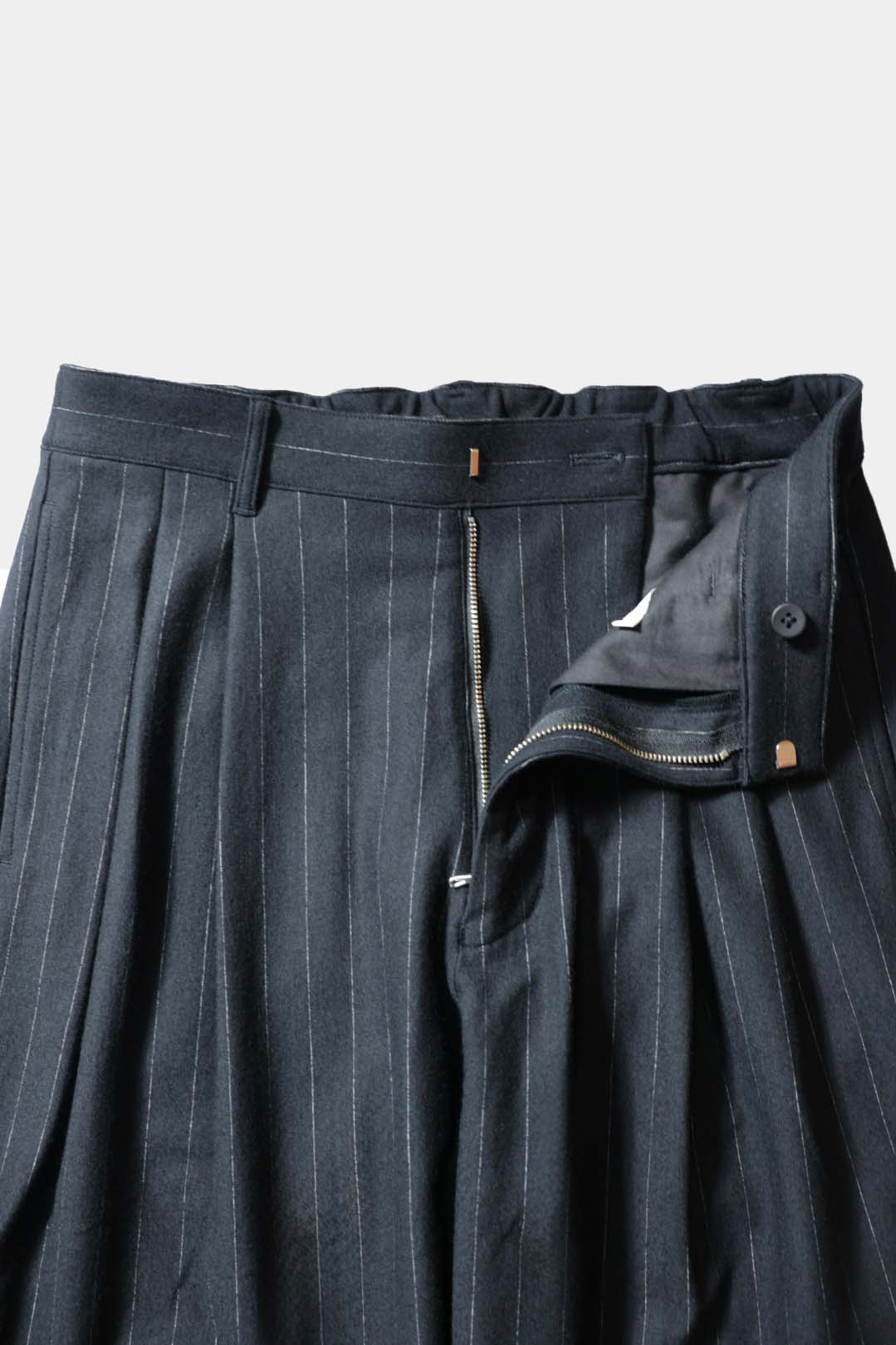 【KANEMASA PHIL.】36G Wool Stripe Trouser