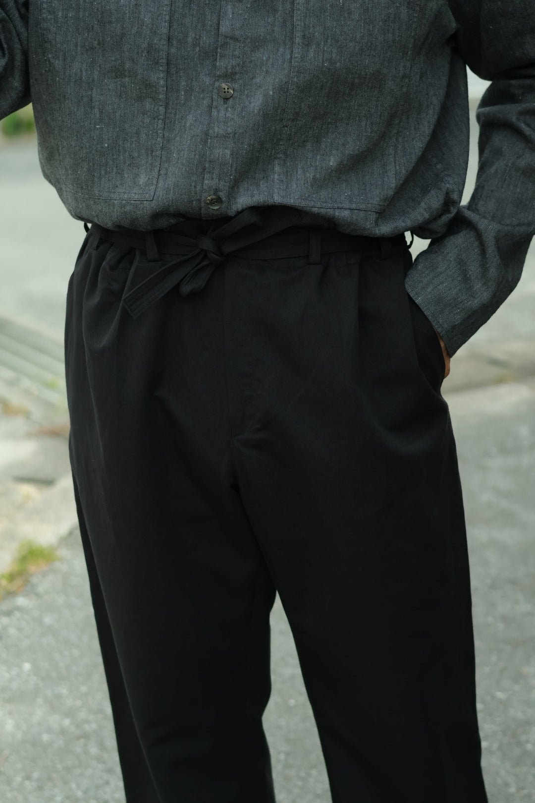 【Cale】COTTON LINEN TWILL EASY TROUSERS