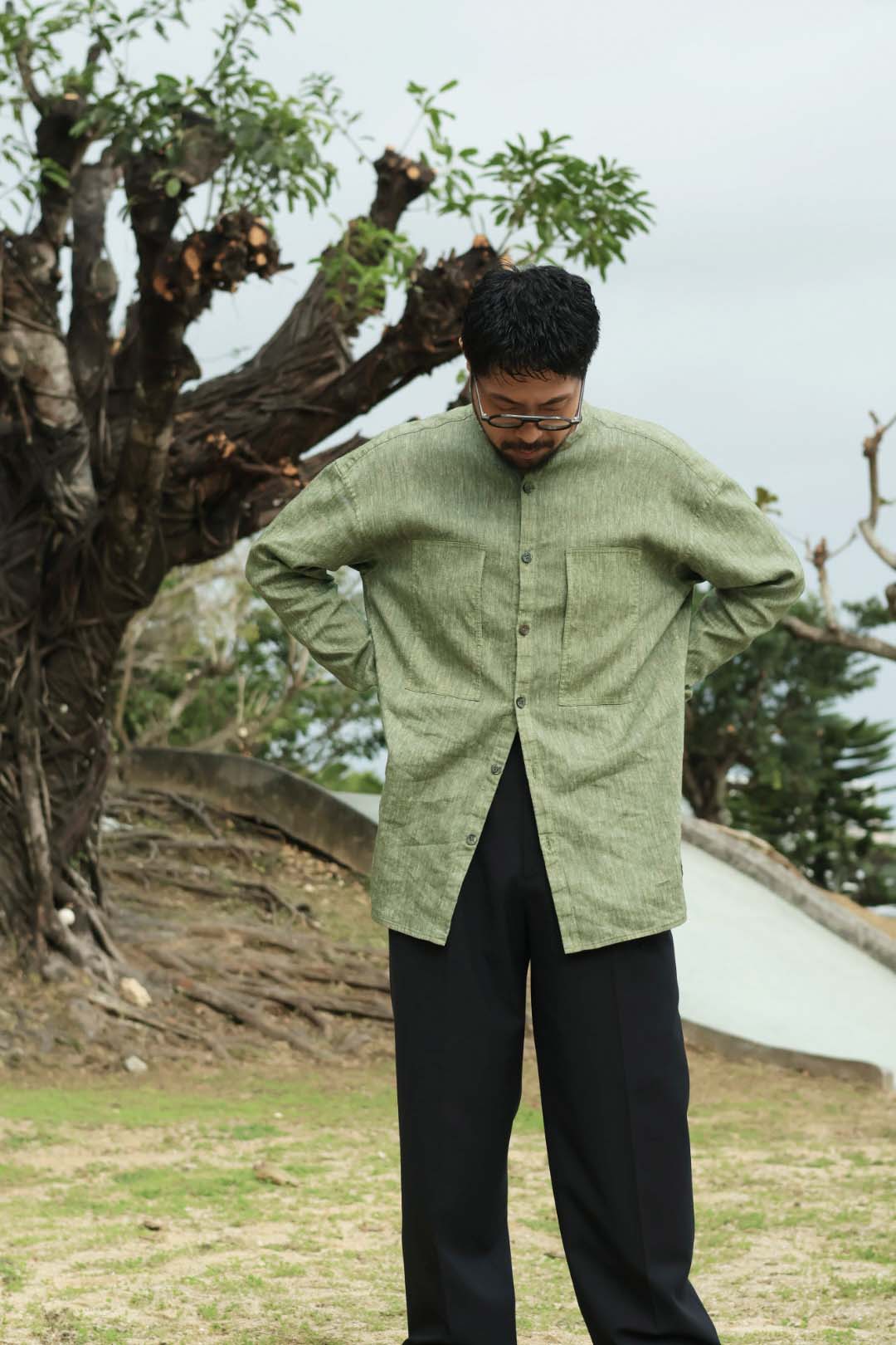 【Cale】"WOOL LINEN LIGHT GARMENT DYE COLLARLESS SHIRT"