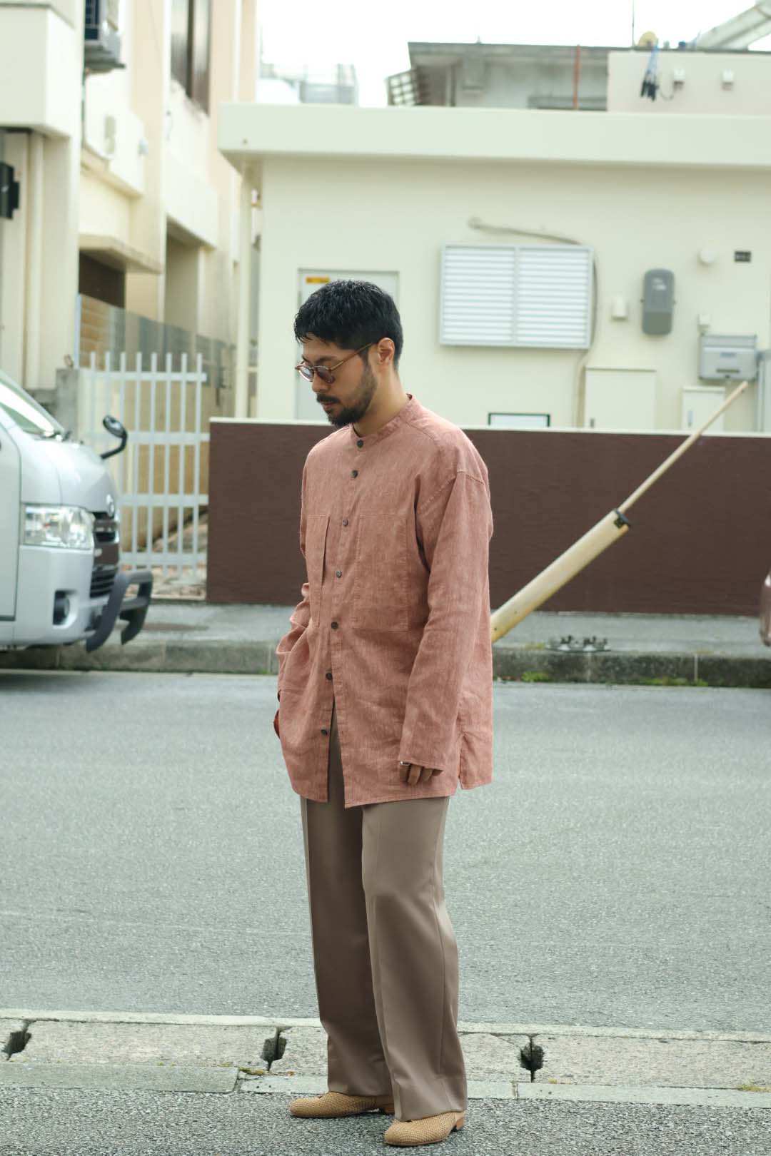 【Cale】"WOOL LINEN LIGHT GARMENT DYE COLLARLESS SHIRT"