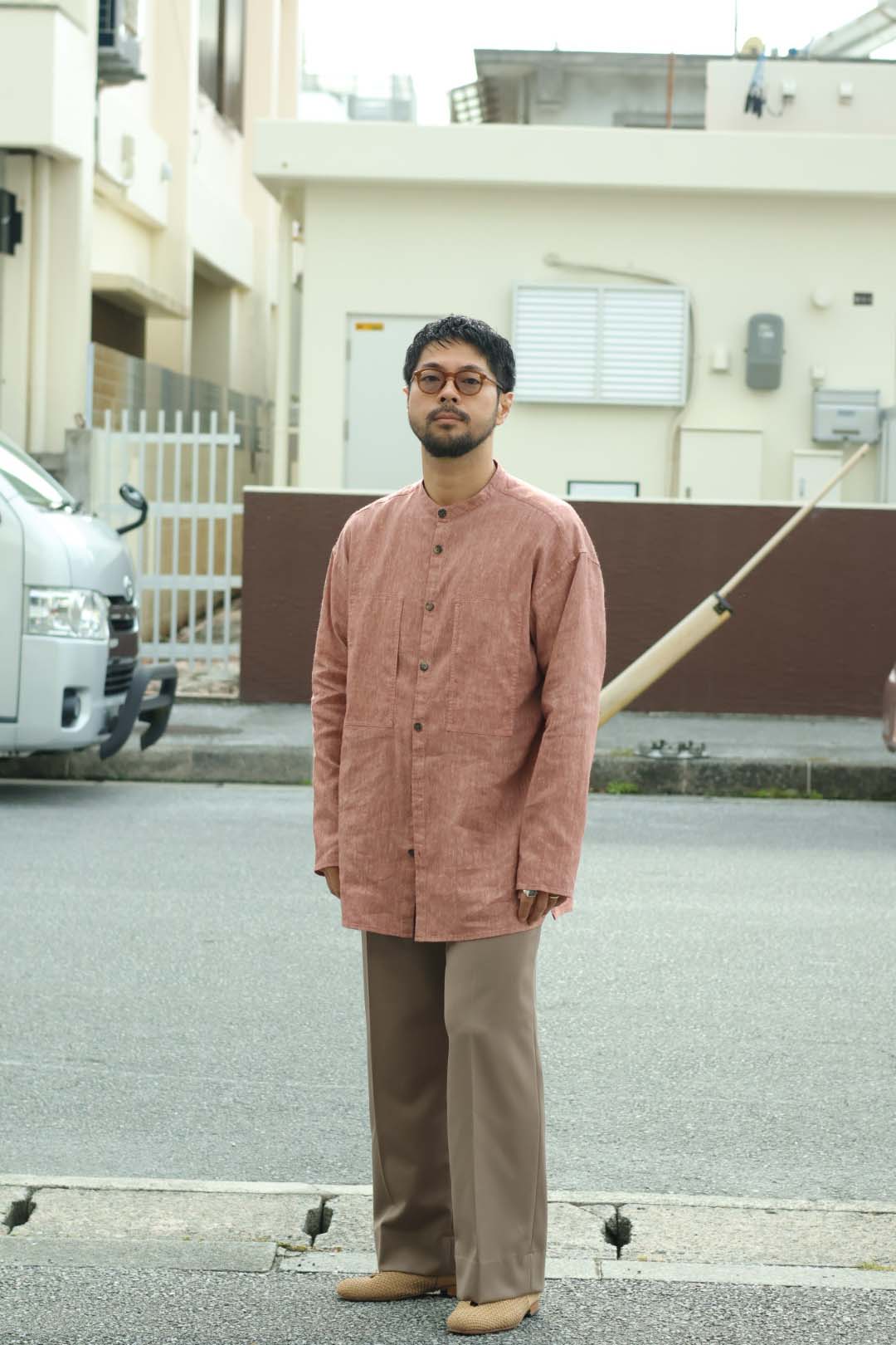 【Cale】"WOOL LINEN LIGHT GARMENT DYE COLLARLESS SHIRT"