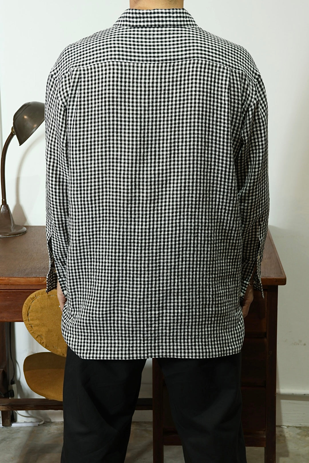 30%OFF【Cale】WATER TWISTED LINEN PULLOVER SHIRT (White × Black)