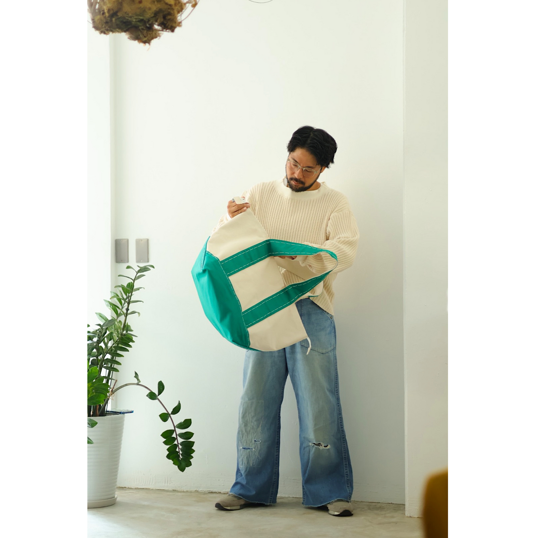 KOOKY ZOOの極小バッグと極大バッグ – Mo KOOKY ZOOの極小バッグと極大バッグ – Mo