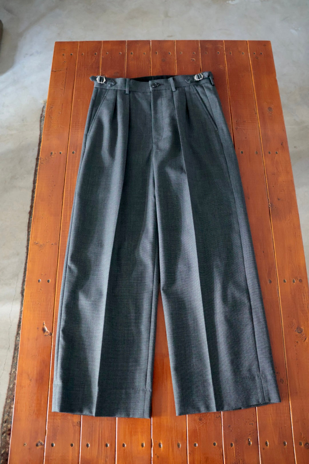 26SS【谷吹】Two intuck wide trousers -Gray- BISHU Wool
