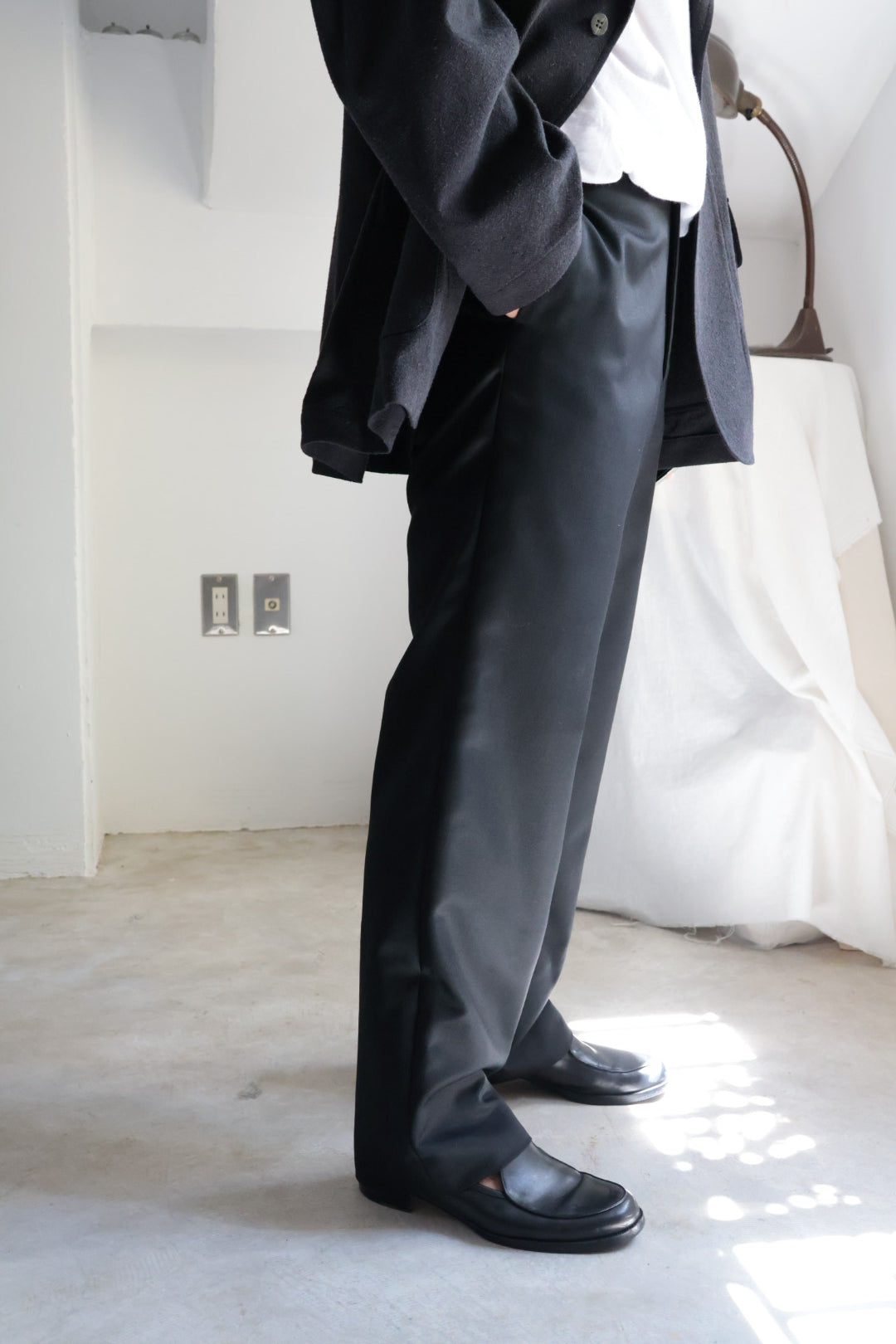 【YLÈVE】 WOOL MOHAIR GABA STRAIGHT TROUSERS