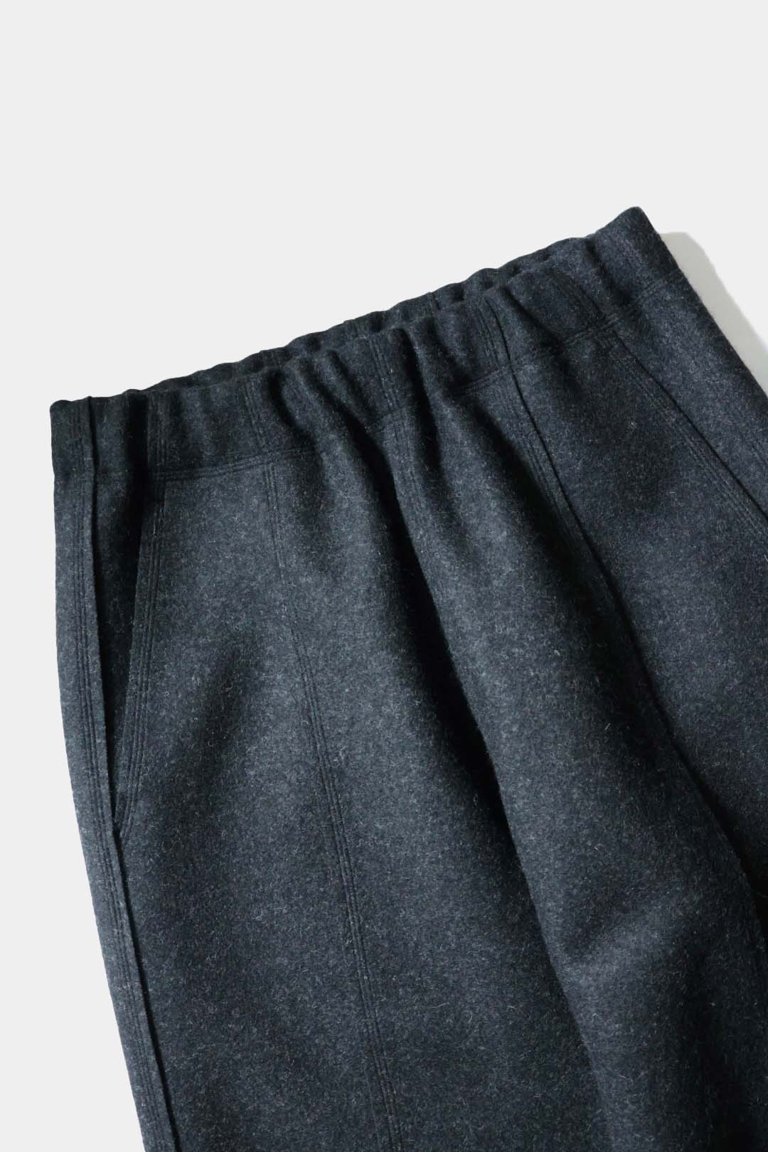【Cale】WOOL FELT EASY PANTS