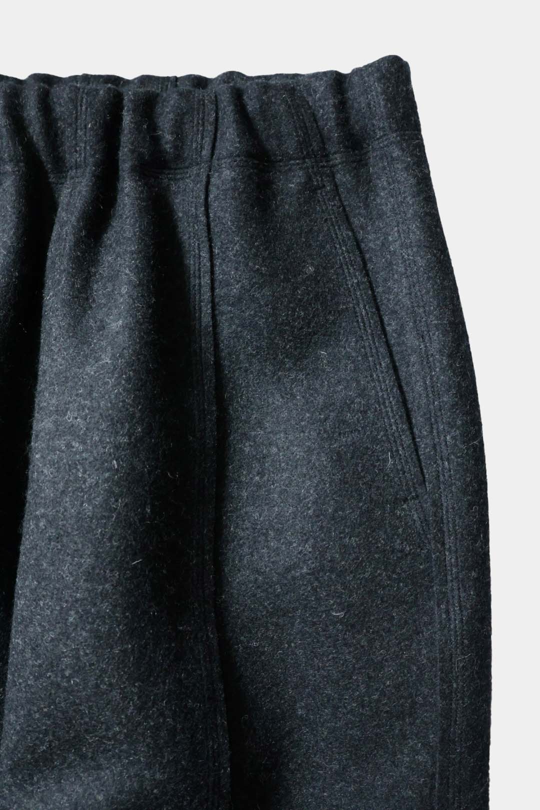【Cale】WOOL FELT EASY PANTS