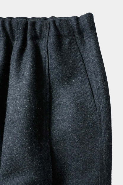 【Cale】WOOL FELT EASY PANTS