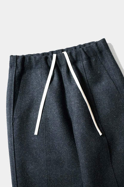 【Cale】WOOL FELT EASY PANTS