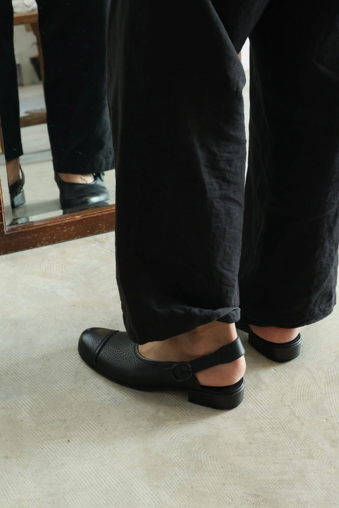 【Post Production】FACE Sandals