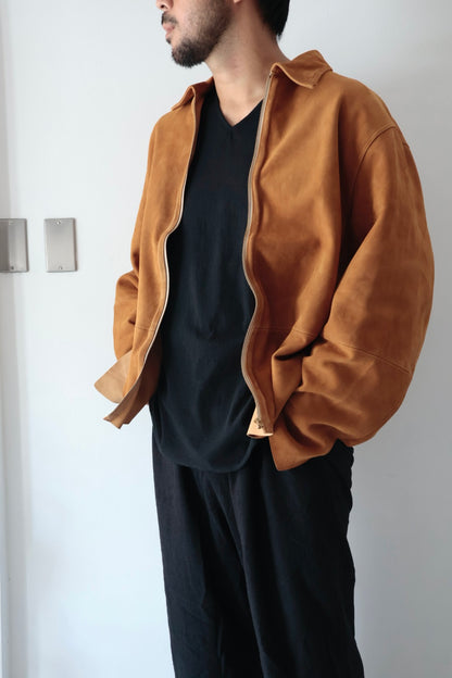 [barbell object] v top / black