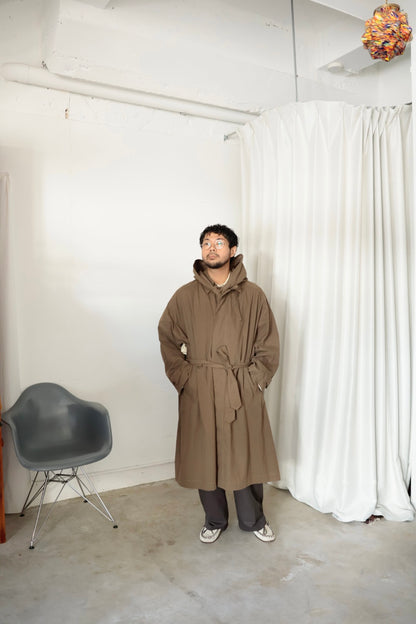【i'm here:】HAOLI TRENCH COAT : / KHAKI