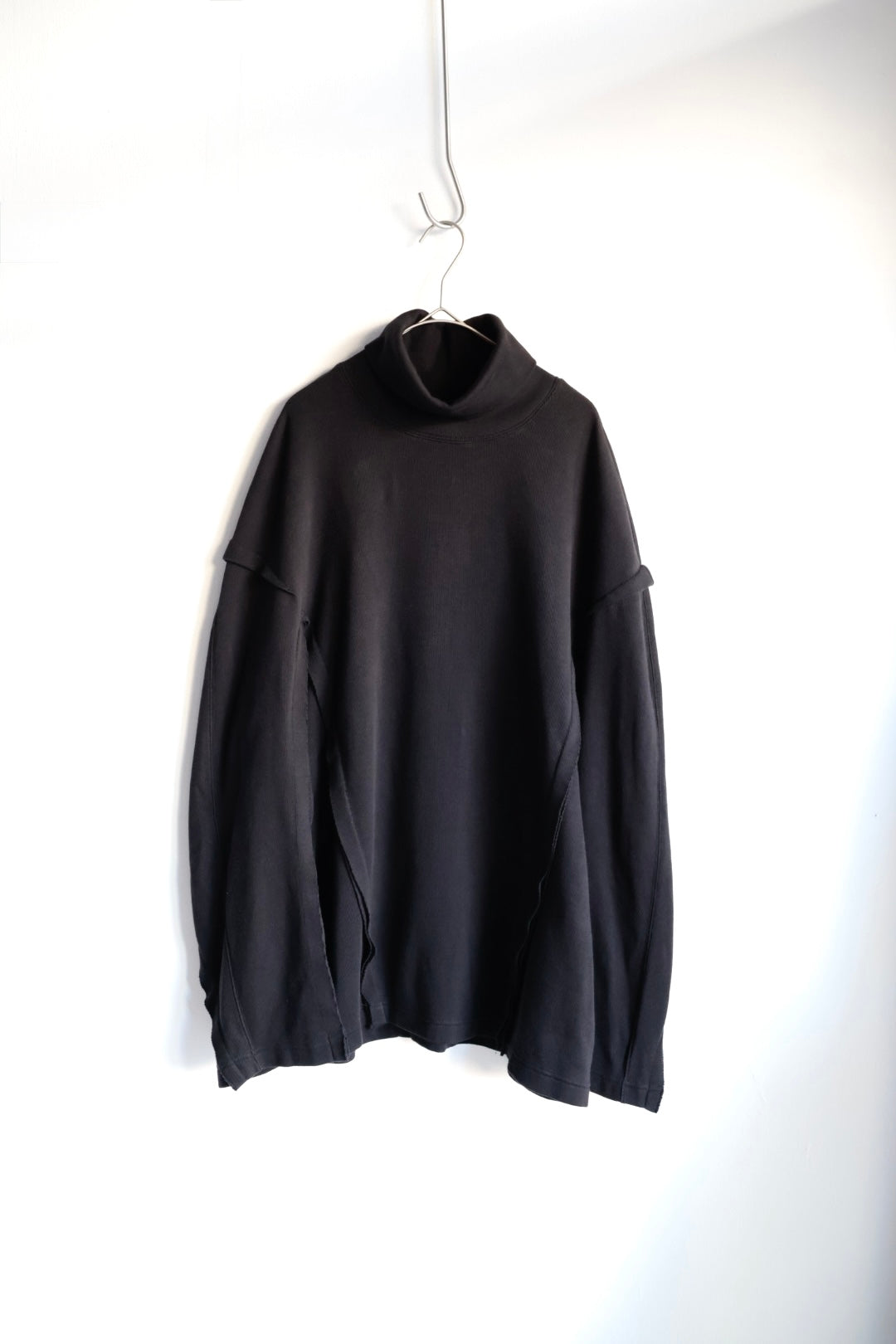 【i'm here:】"SLIT" JERSEY: / BLACK