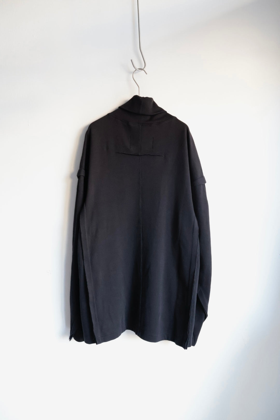 【i'm here:】"SLIT" JERSEY: / BLACK