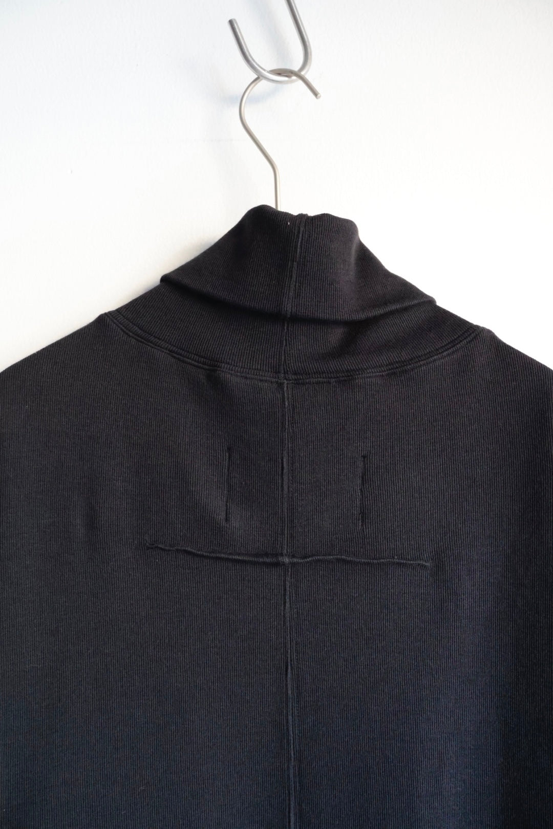 【i'm here:】"SLIT" JERSEY: / BLACK