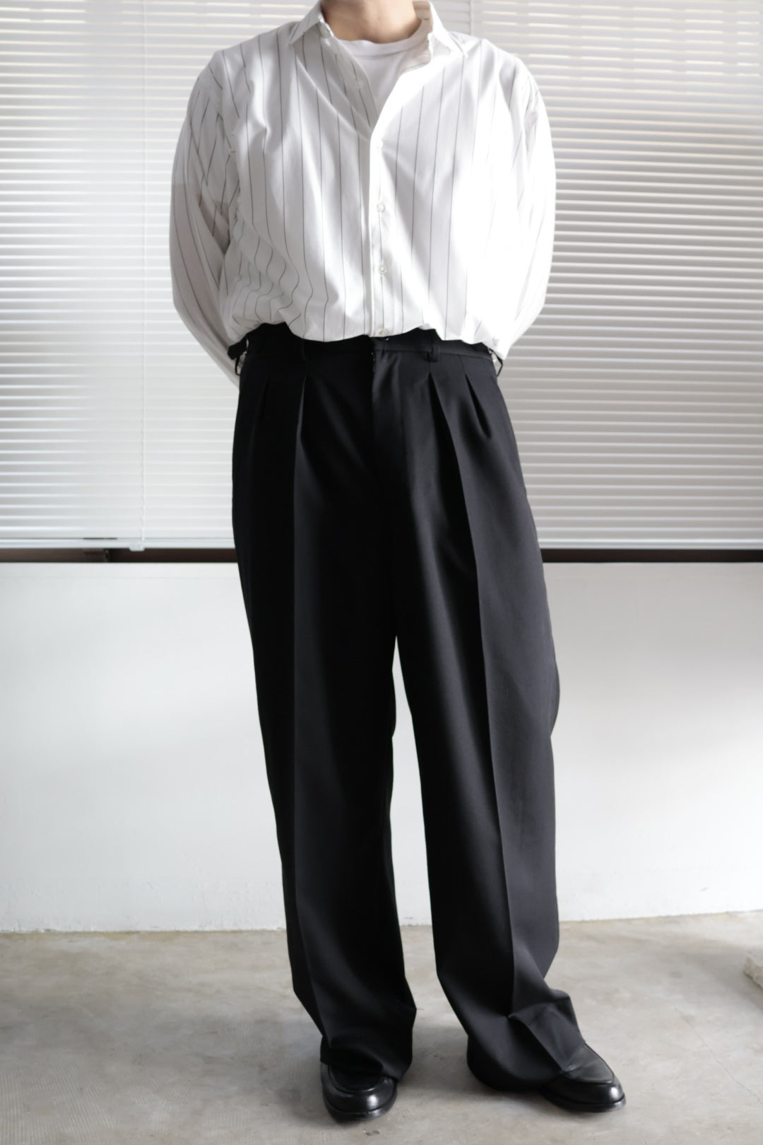 26SS【谷吹】Two intuck wide trousers -Black-  Wool Twill