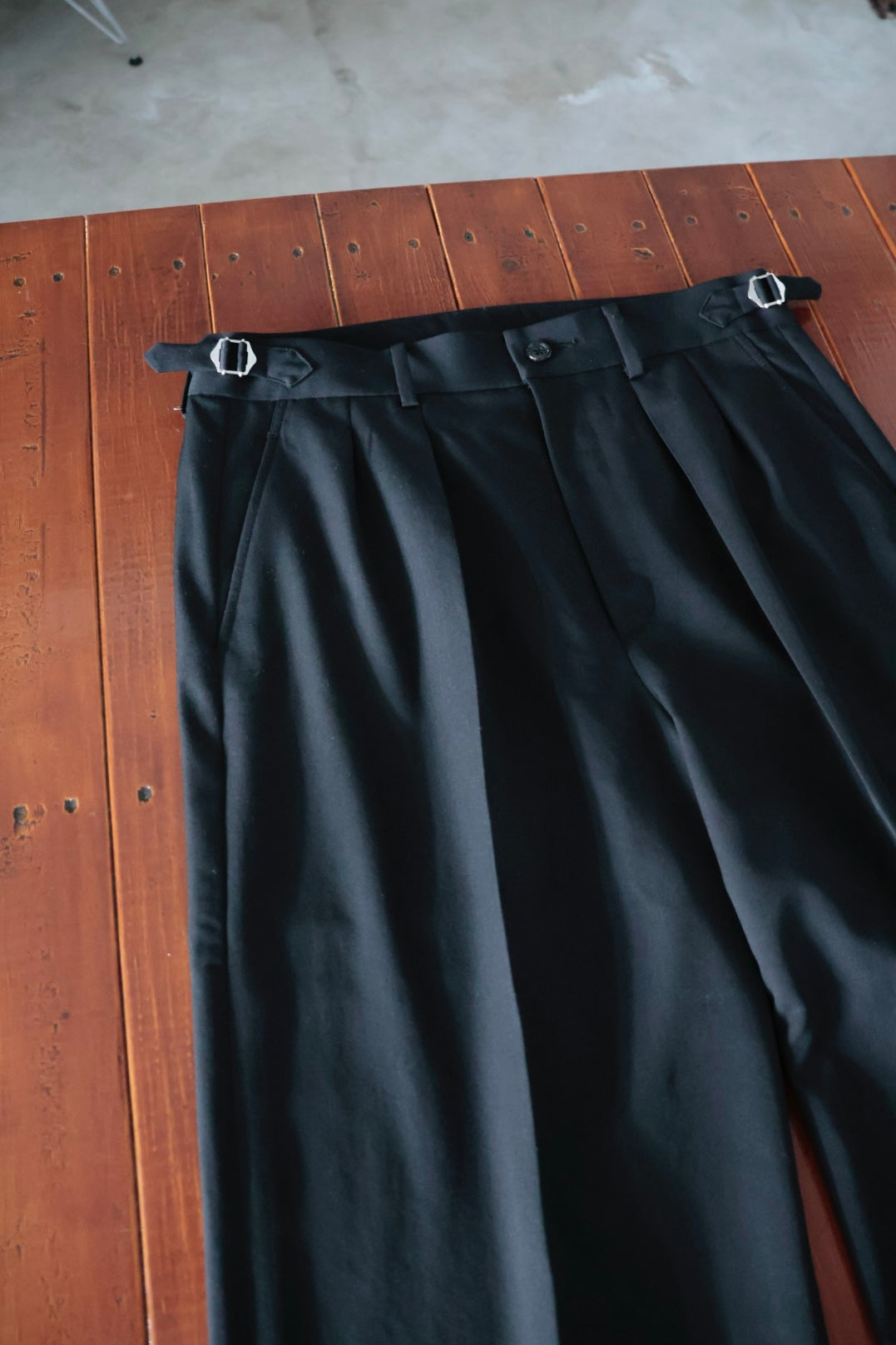 26SS【谷吹】Two intuck wide trousers -Black-  Wool Twill