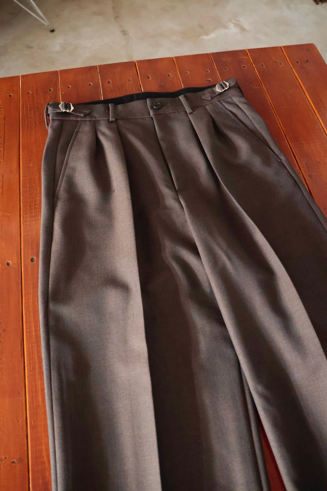 26SS【谷吹】Two intuck wide trousers -Brown-