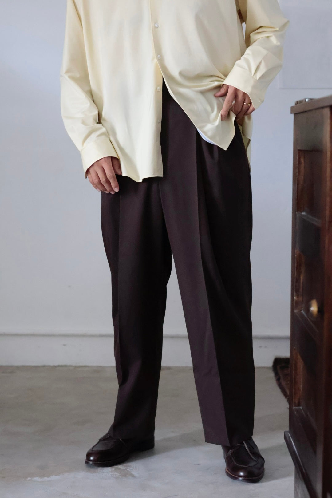 26SS【i'm here:】UN(I)FORM:"ONE"TUCK PANTS