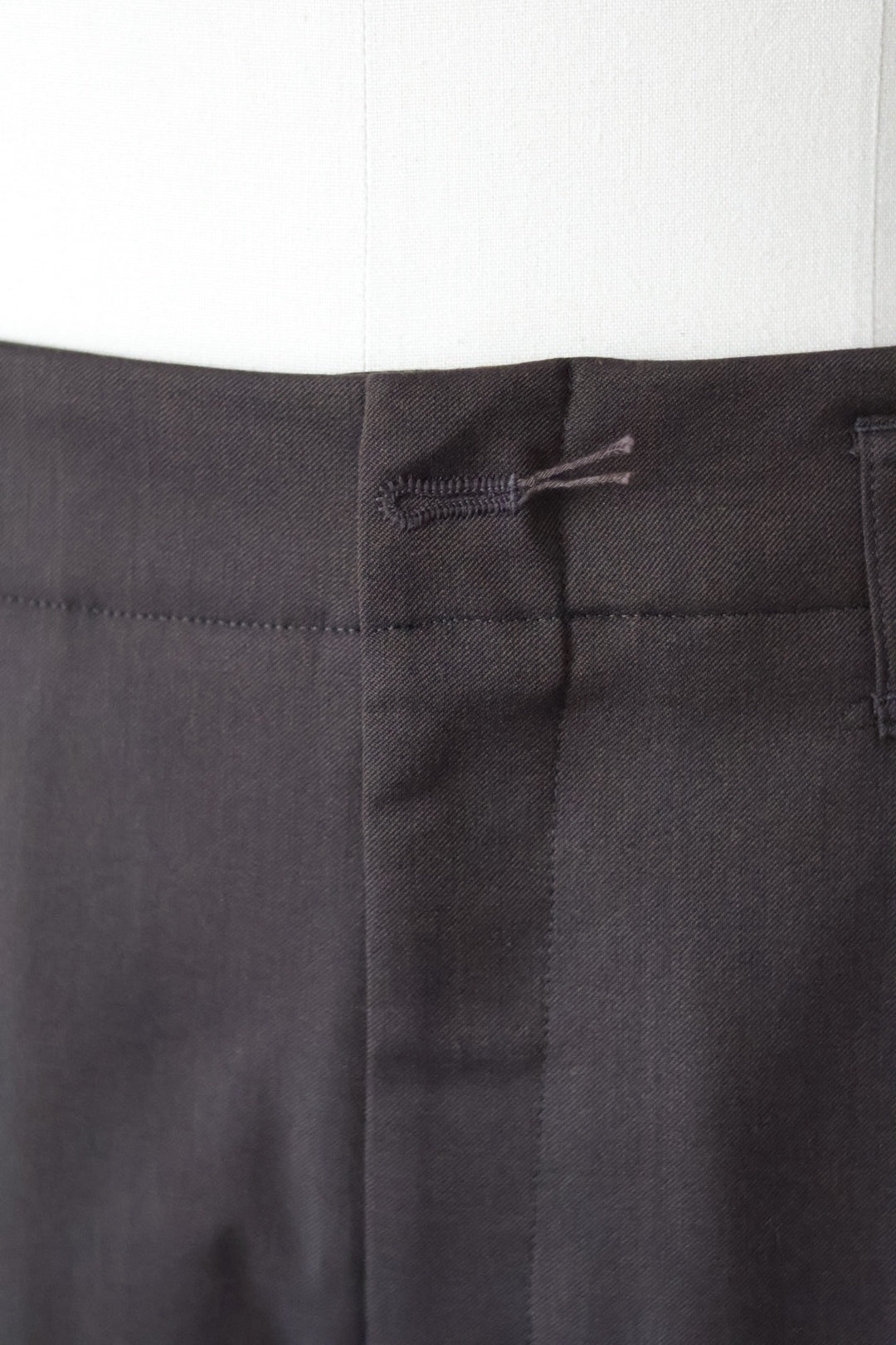 26SS【i'm here:】UN(I)FORM:"ONE"TUCK PANTS