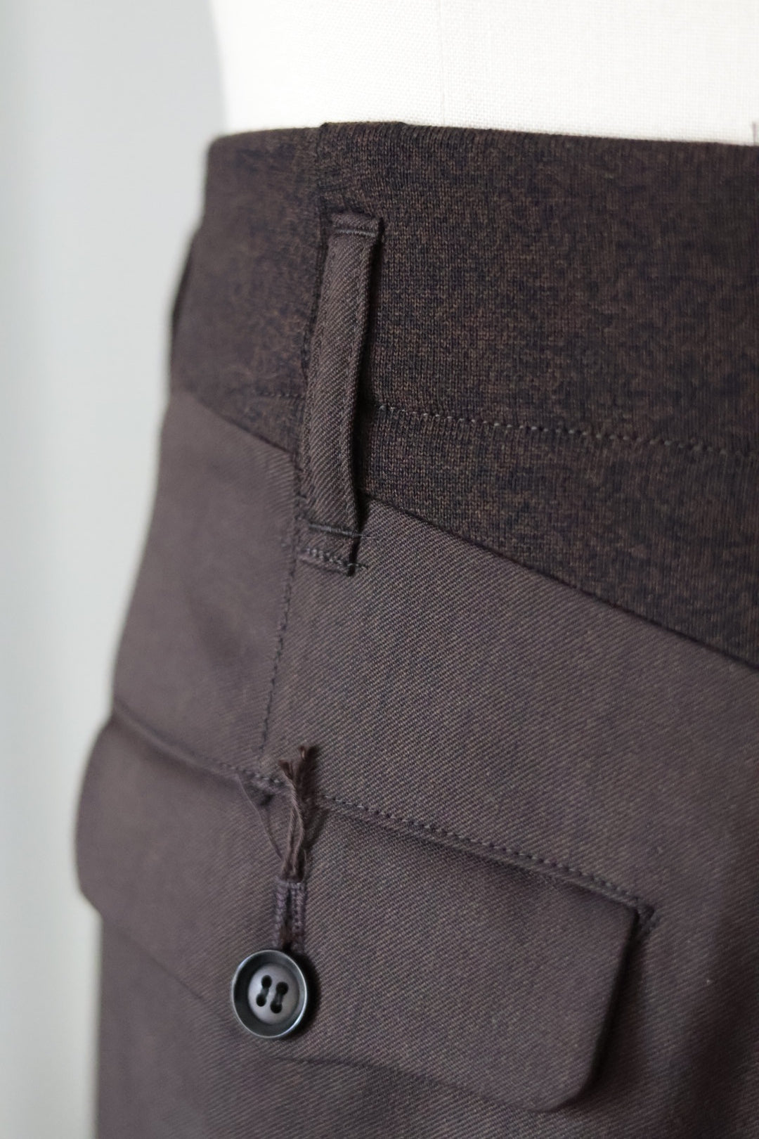 26SS【i'm here:】UN(I)FORM:"ONE"TUCK PANTS