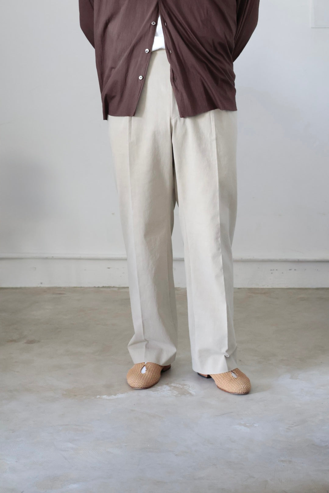 26SS【Cale】Nidom Chino Two Tuck Trousers